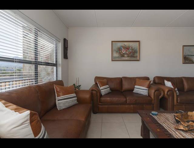 2 BEDROOM APARTMENT FOR SALE IN THE HUNTSMAN